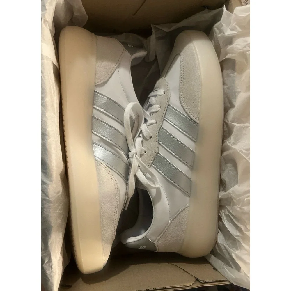 NWT Adidas Grey White Barreda Decode Tennis Sneakers, Size 9.5